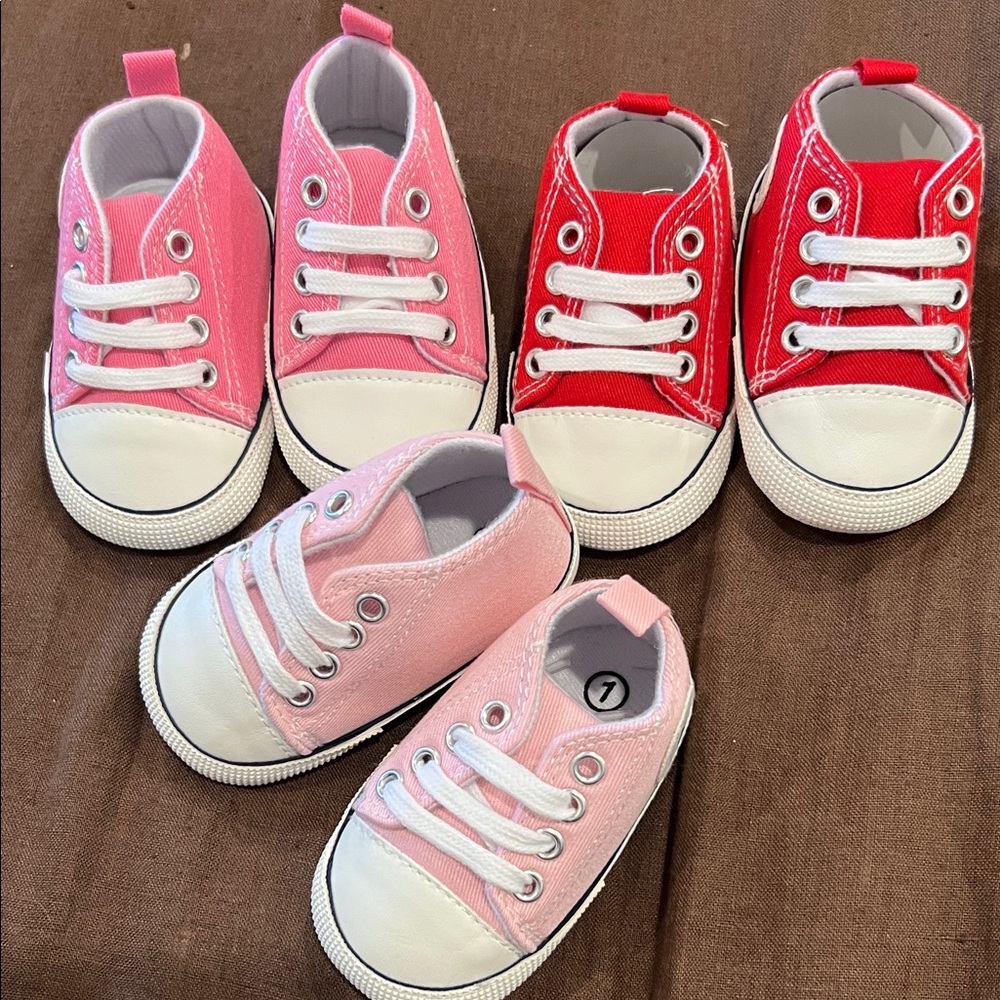 Baby shoes set of 3
